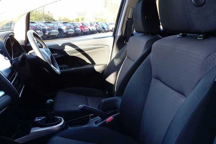 Honda Jazz 1.3 i-VTEC EX Navi 5dr 