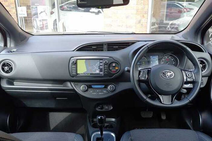 Toyota Yaris 1.5 Hybrid Excel 5dr CVT 