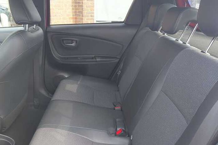 Toyota Yaris 1.5 Hybrid Excel 5dr CVT 