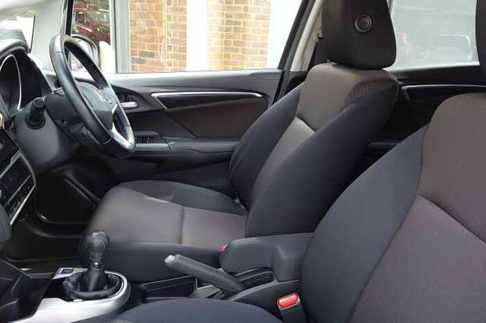 Honda Jazz 1.3 EX Navi 5dr 