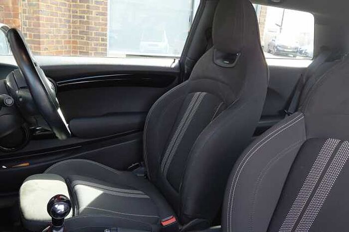 MINI Cooper S 2.0 Cooper S Sport II 3dr 