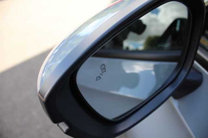Honda Civic Hybrid 2.0 i-MMD (184ps) Advance Hybrid eCVT 