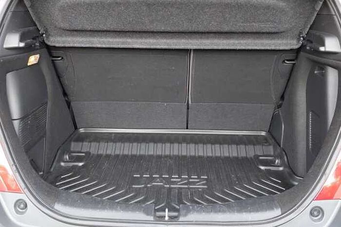 Honda Jazz e:HEV 1.5 i-MMD Hybrid Crosstar EX Two Tone 5dr eCVT 