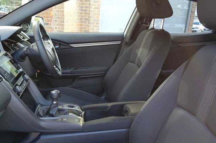 Honda Civic 1.0 VTEC Turbo 126 SR 5dr 